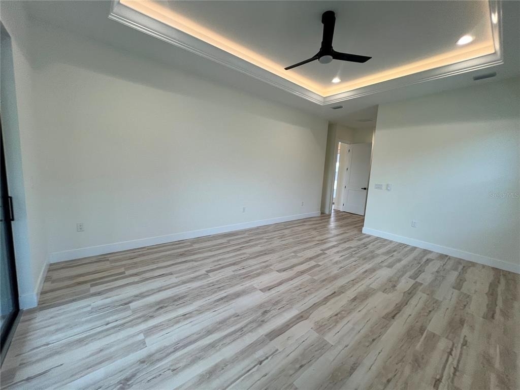 443 Boundary Boulevard - Photo 18