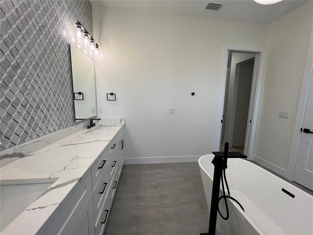 443 Boundary Boulevard - Photo 26