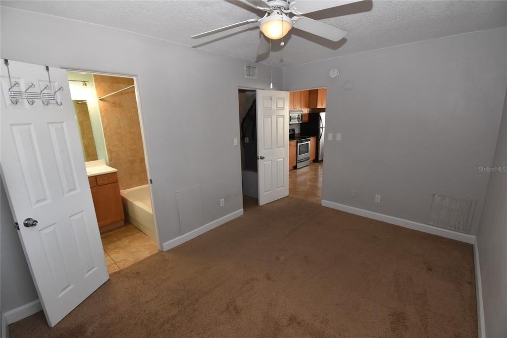220 6th Avenue N - Photo 16