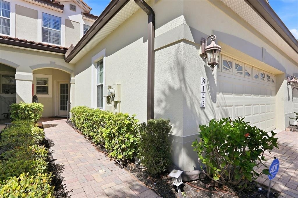 8142 Miramar Way - Photo 4