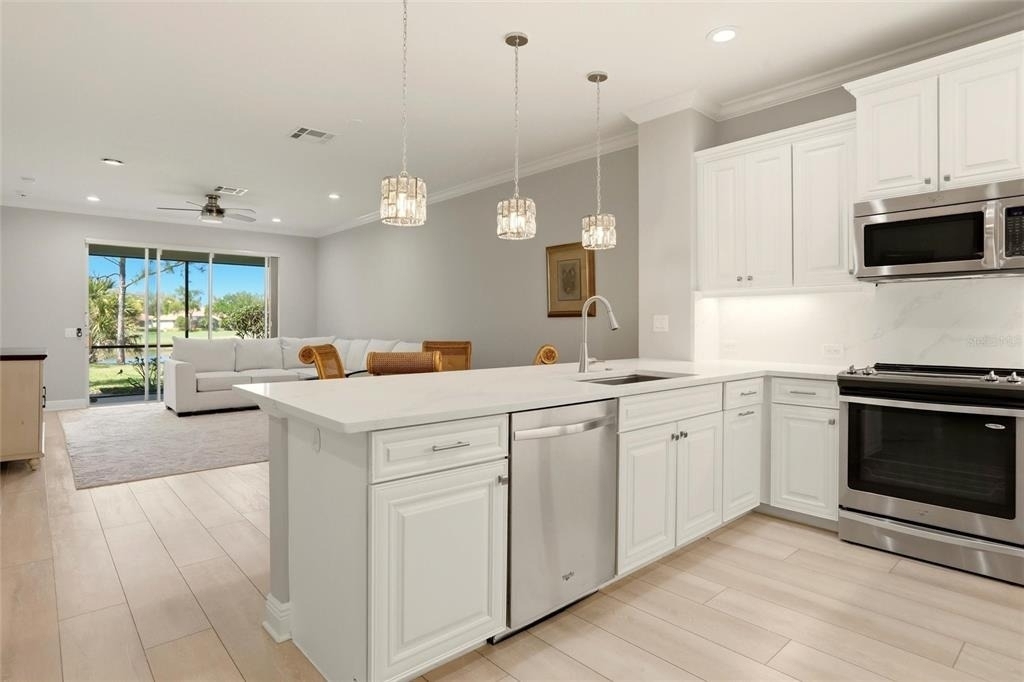 8142 Miramar Way - Photo 12