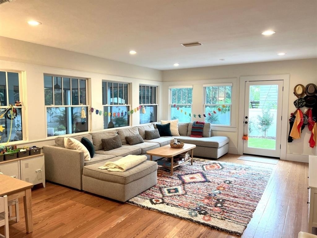 553 Scotland Street - Photo 13