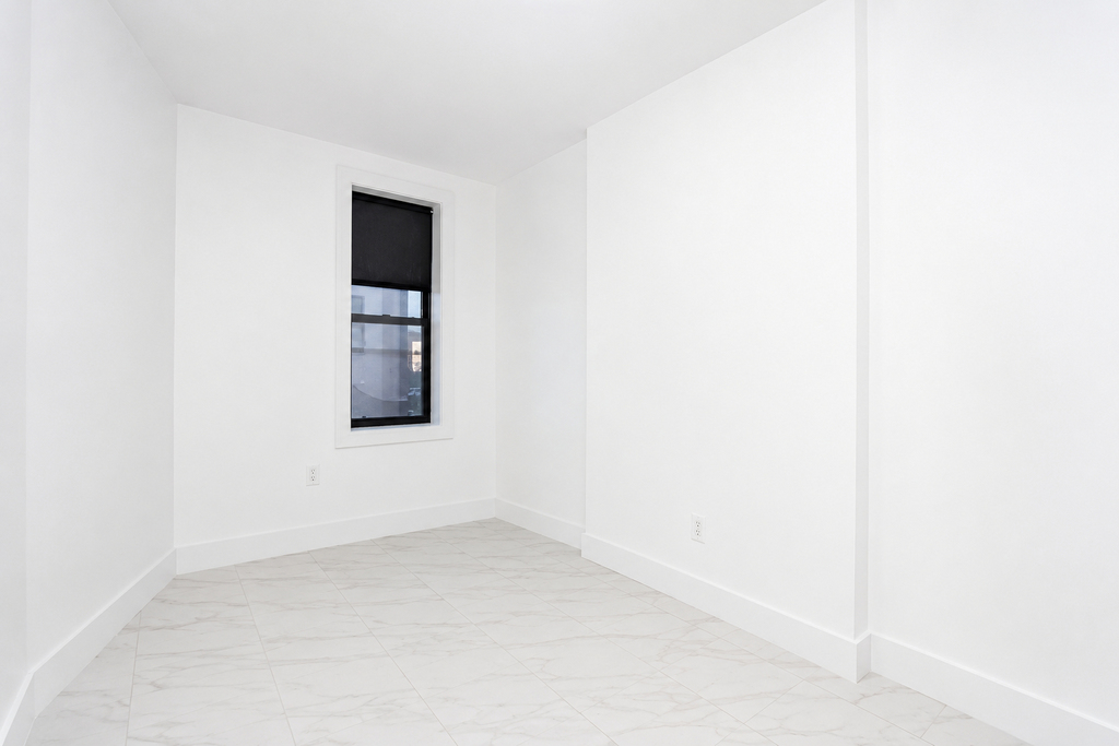 349 East 109 - Photo 4