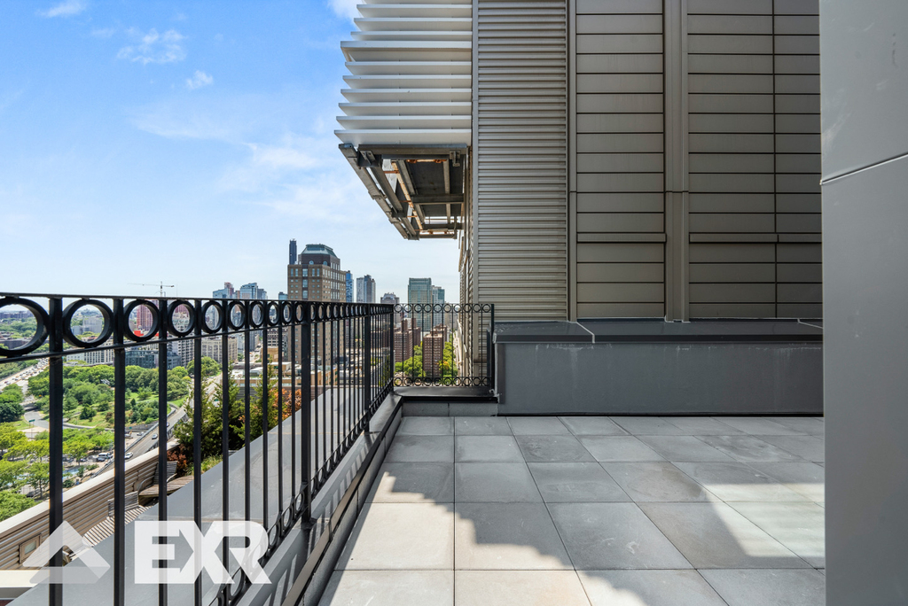 69 Adams Street - Photo 13