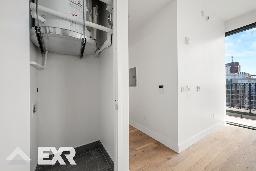 69 Adams Street - Photo 5