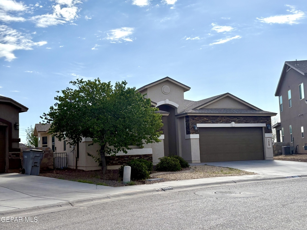 1409 Kimsha Drive - Photo 1