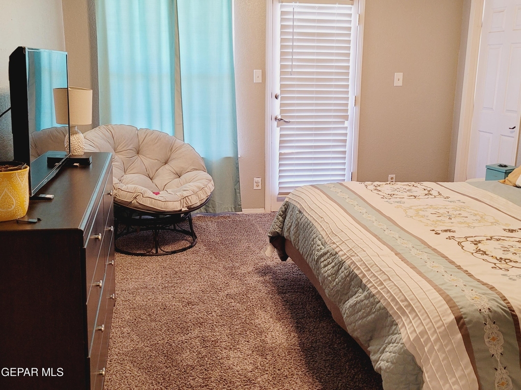 7401 Plaza Taurina Drive - Photo 14