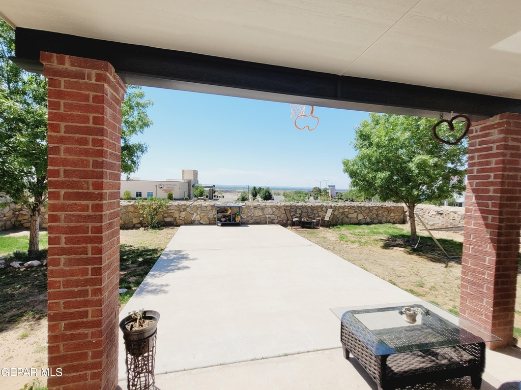 7401 Plaza Taurina Drive - Photo 22