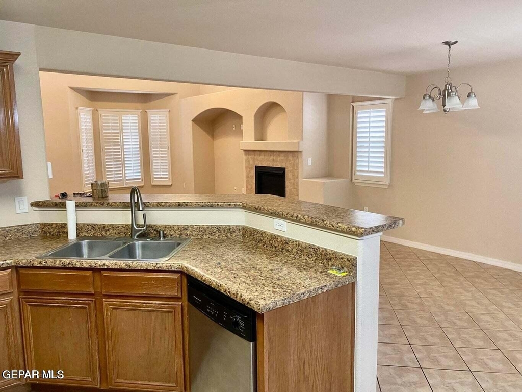 7334 Prickley Pear Drive - Photo 9