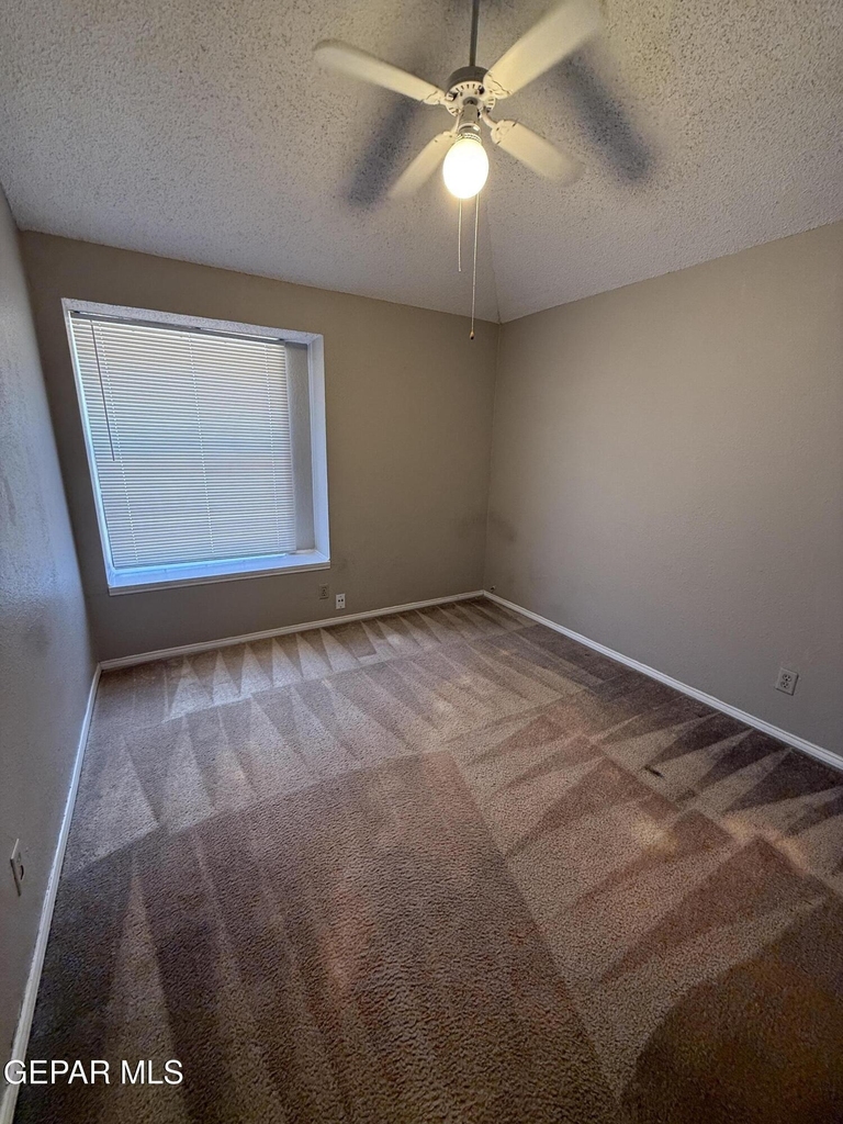 741 Villa Vanessa Drive - Photo 11