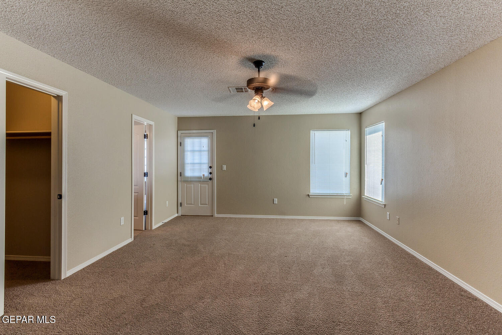 11296 Bullseye Street - Photo 11