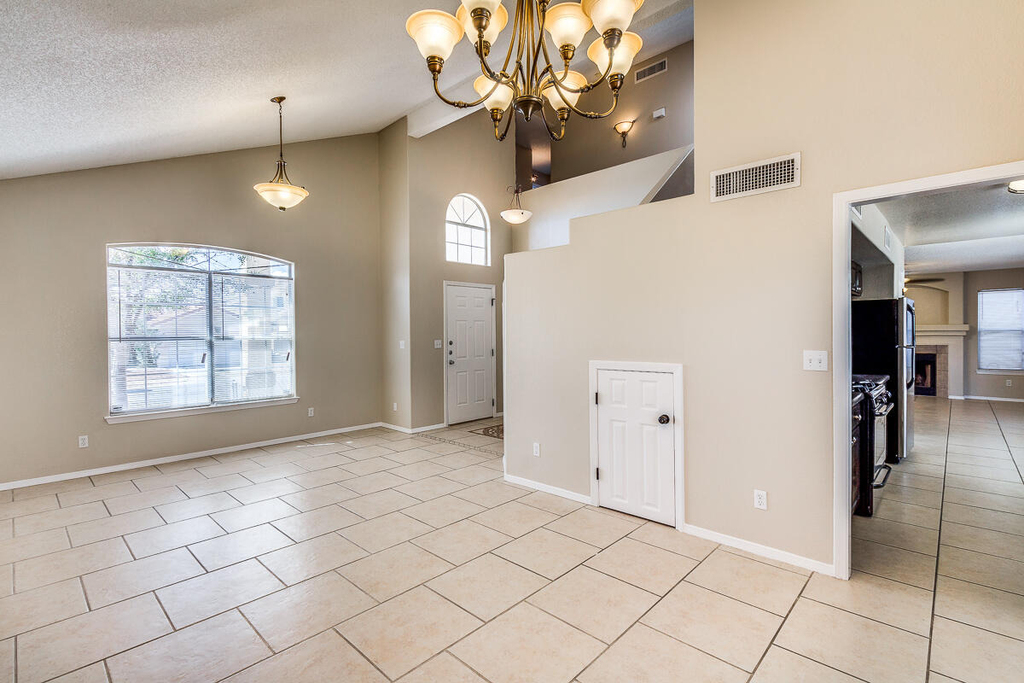 900 Tecate Place - Photo 4