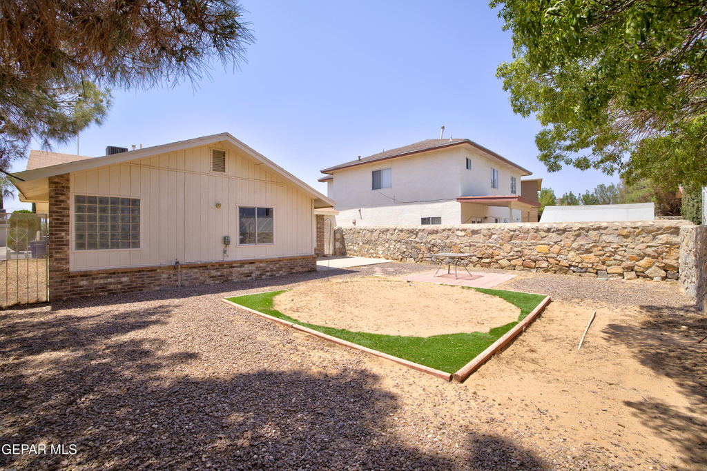 3404 Rosinie Rose Place - Photo 21