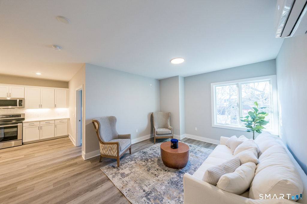 783 Kings Highway - Photo 2
