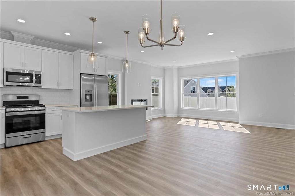 348 Halley Avenue - Photo 8
