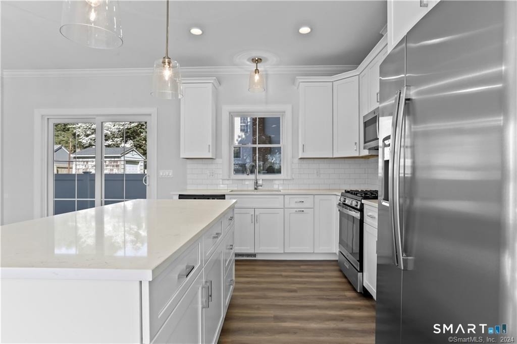 348 Halley Avenue - Photo 13