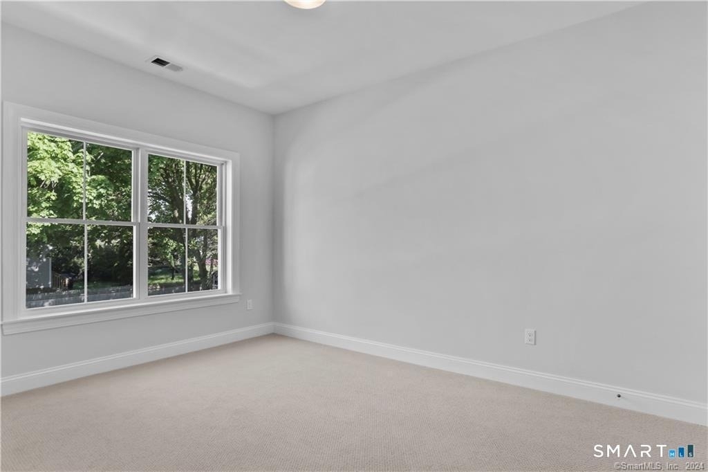 348 Halley Avenue - Photo 22