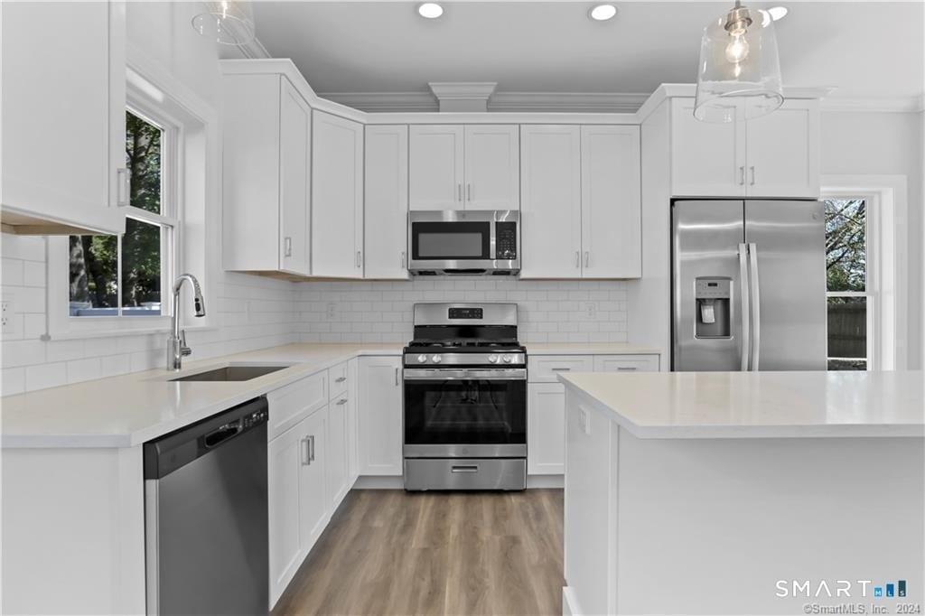 348 Halley Avenue - Photo 3
