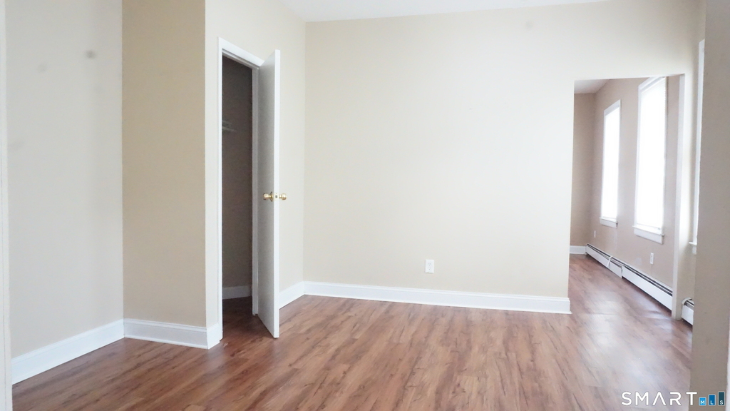 136 Sherman Street - Photo 4