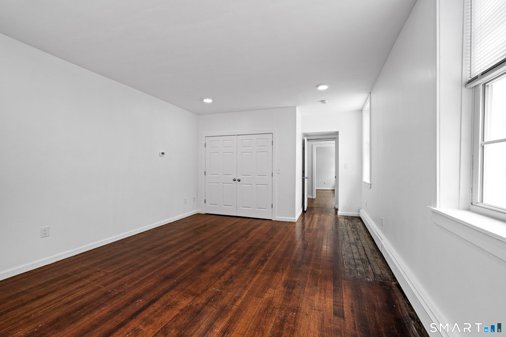 18 Bank Street - Photo 10