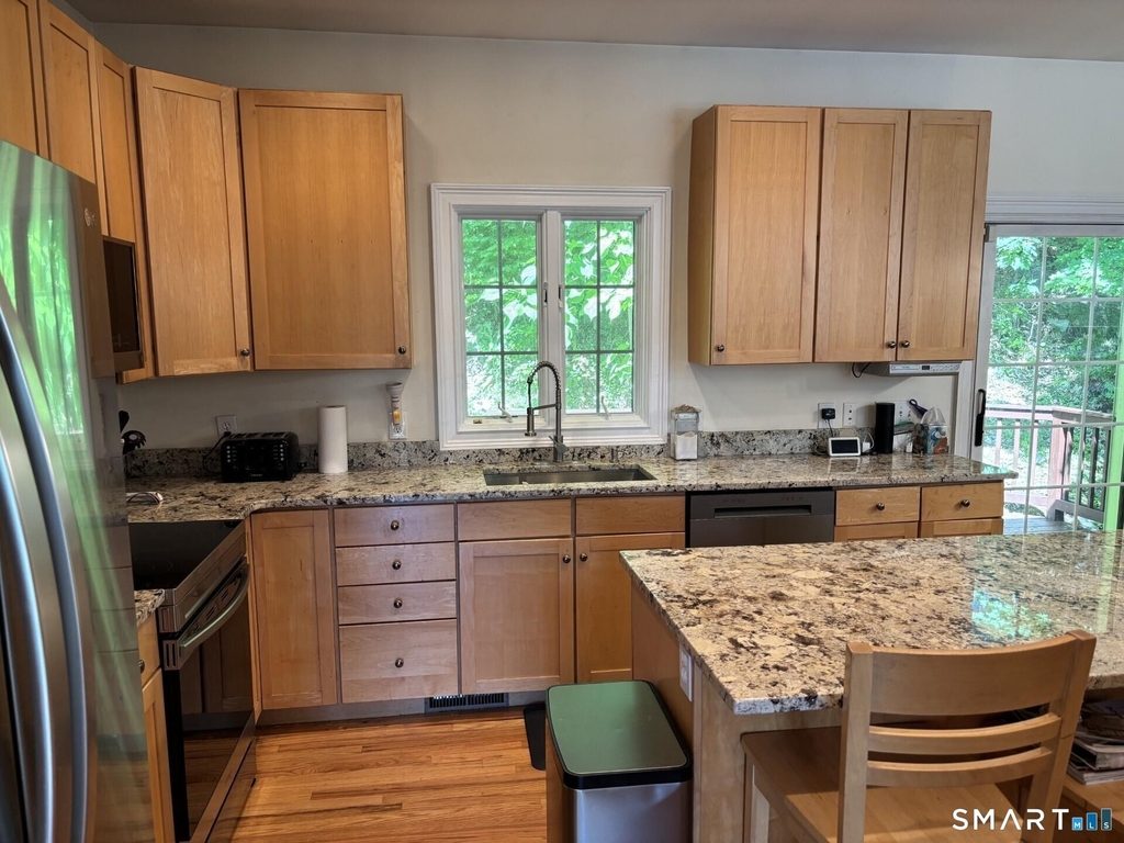 70 Kellogg Street - Photo 7
