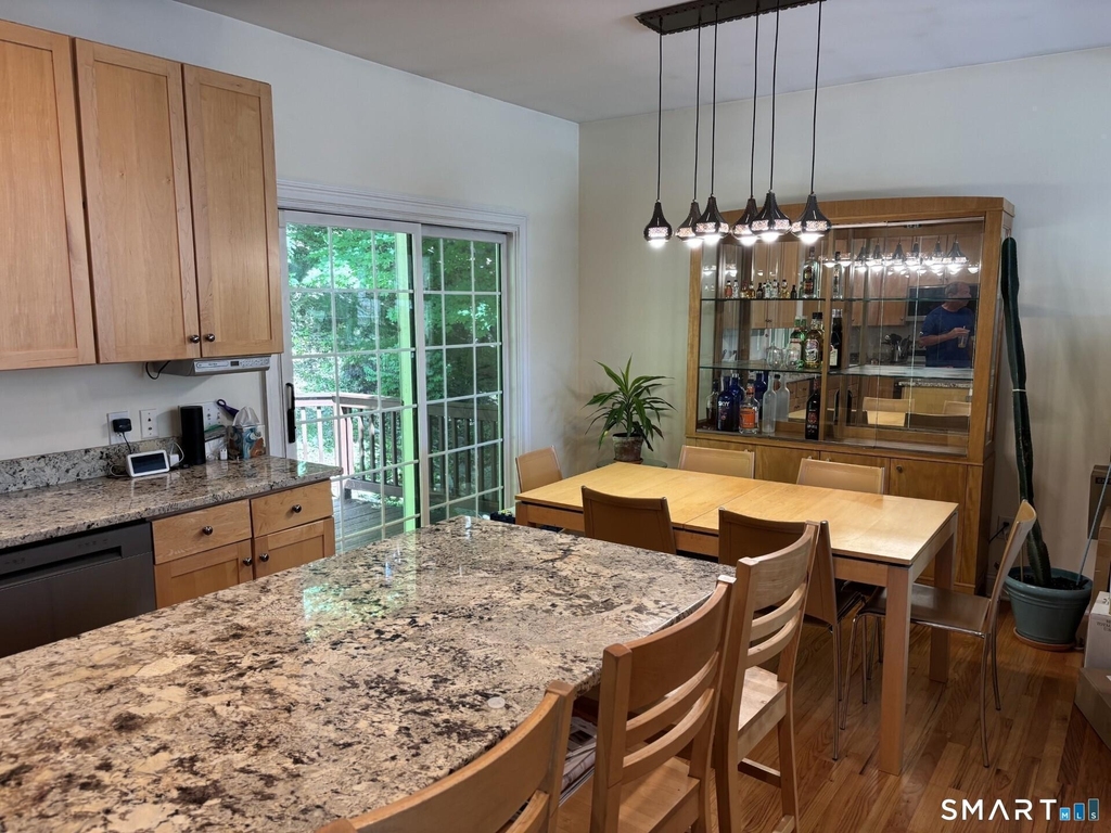 70 Kellogg Street - Photo 8