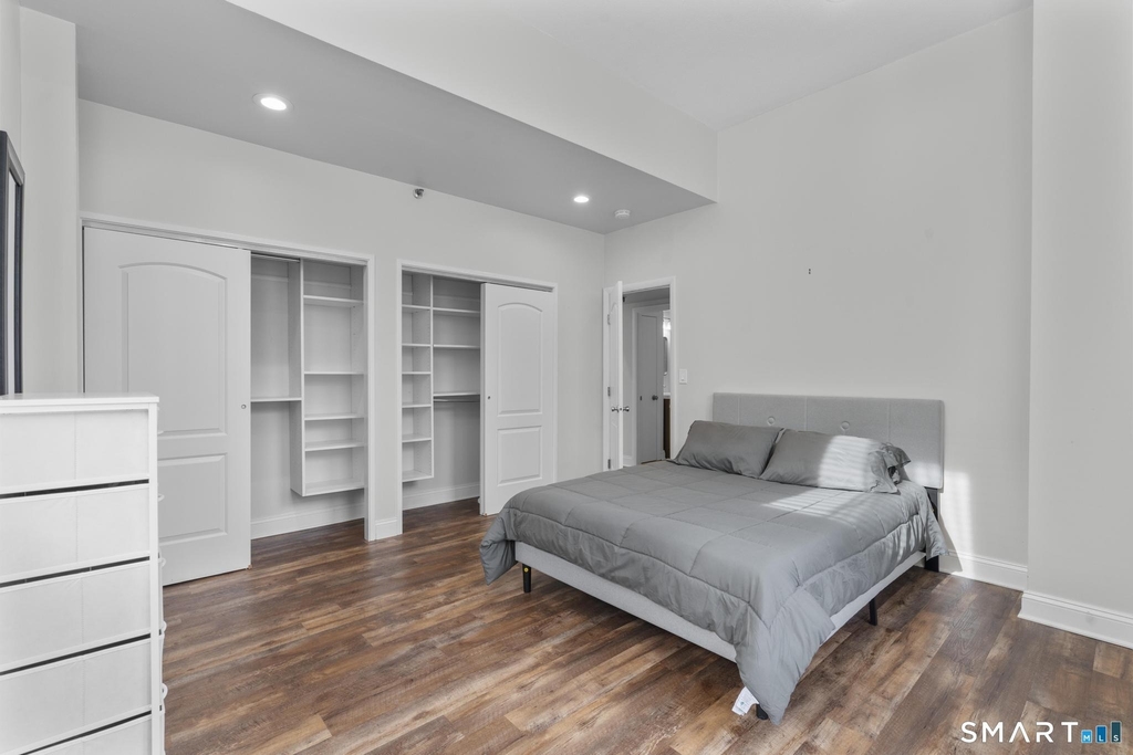 196 Crown Street - Photo 17