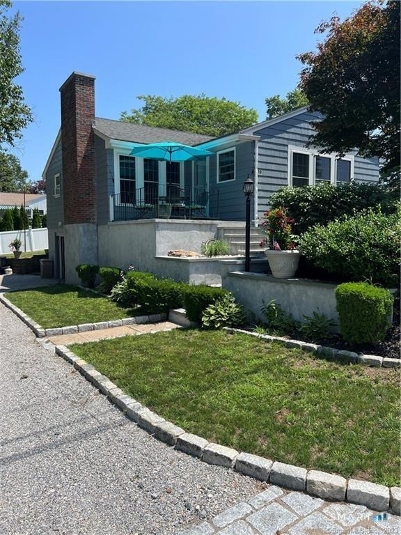 16 Clearwater Road - Photo 1