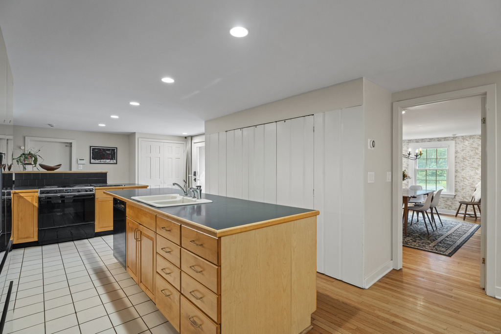 133 Blake Road - Photo 9