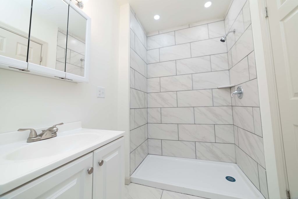 84 Sheffield Avenue - Photo 19