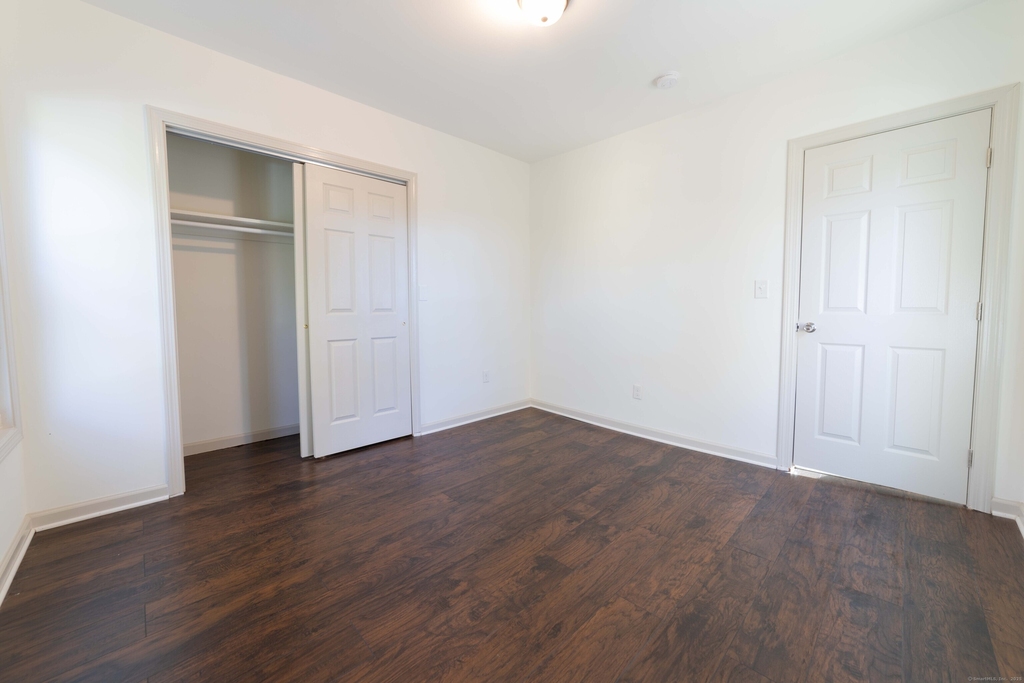 84 Sheffield Avenue - Photo 10