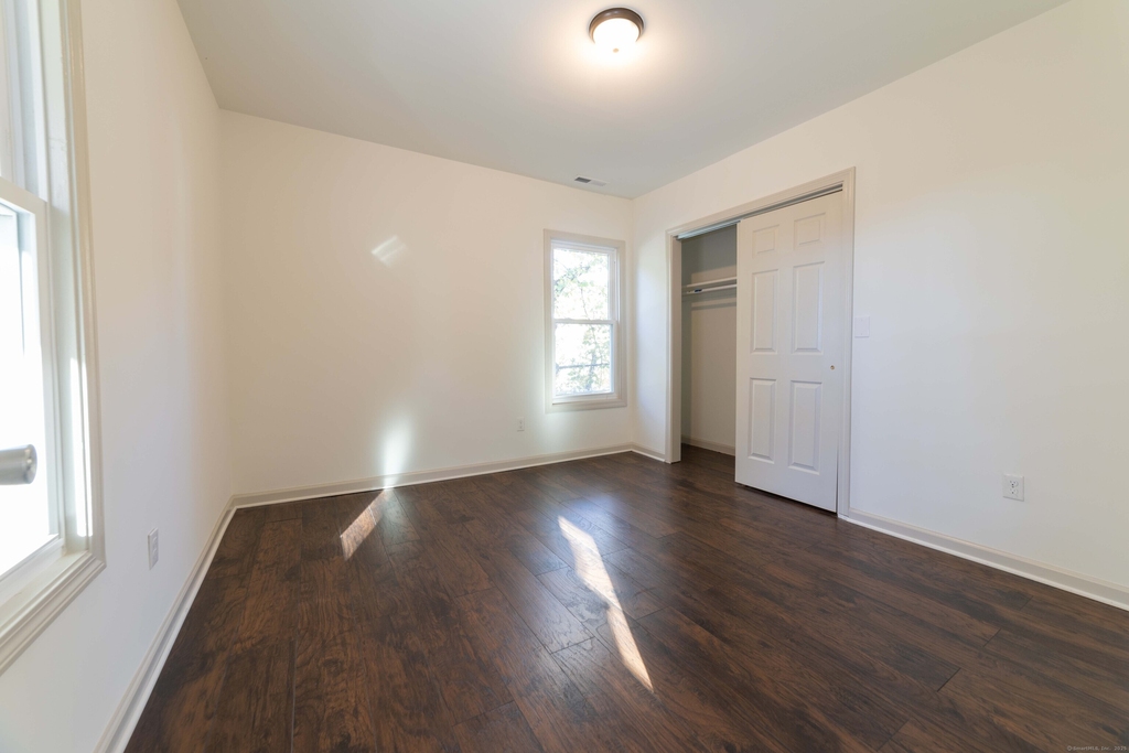 84 Sheffield Avenue - Photo 9