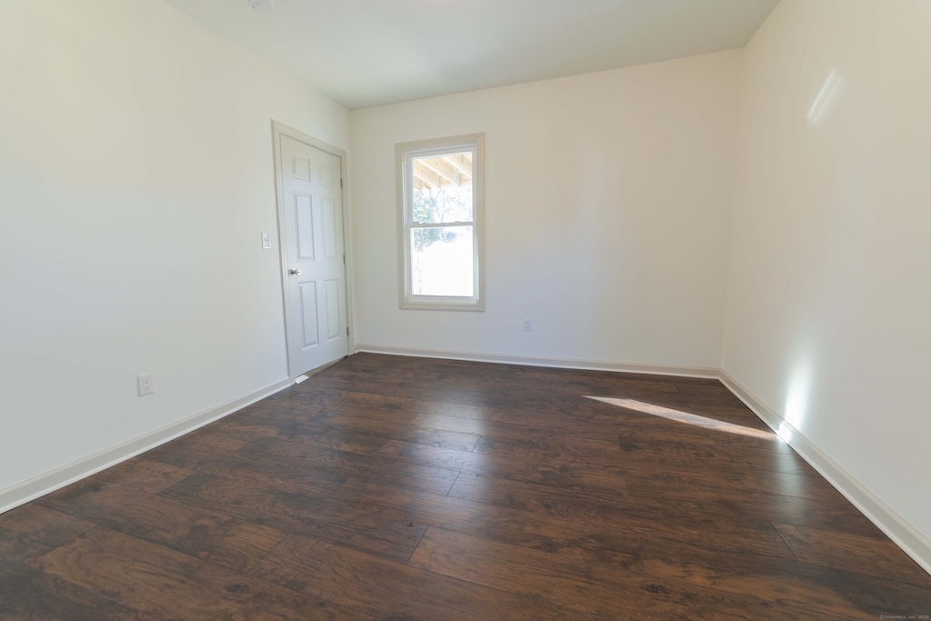 84 Sheffield Avenue - Photo 11