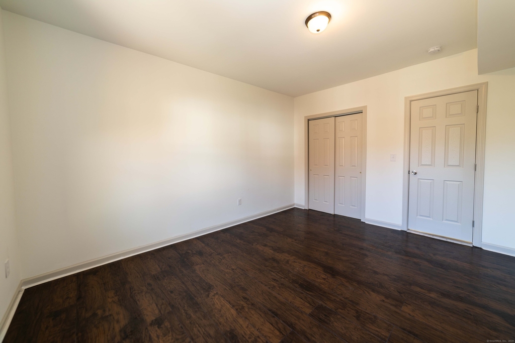 84 Sheffield Avenue - Photo 7