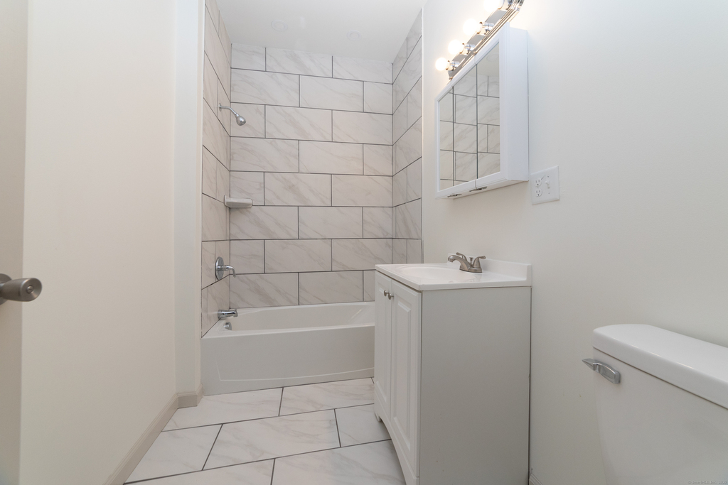 84 Sheffield Avenue - Photo 5