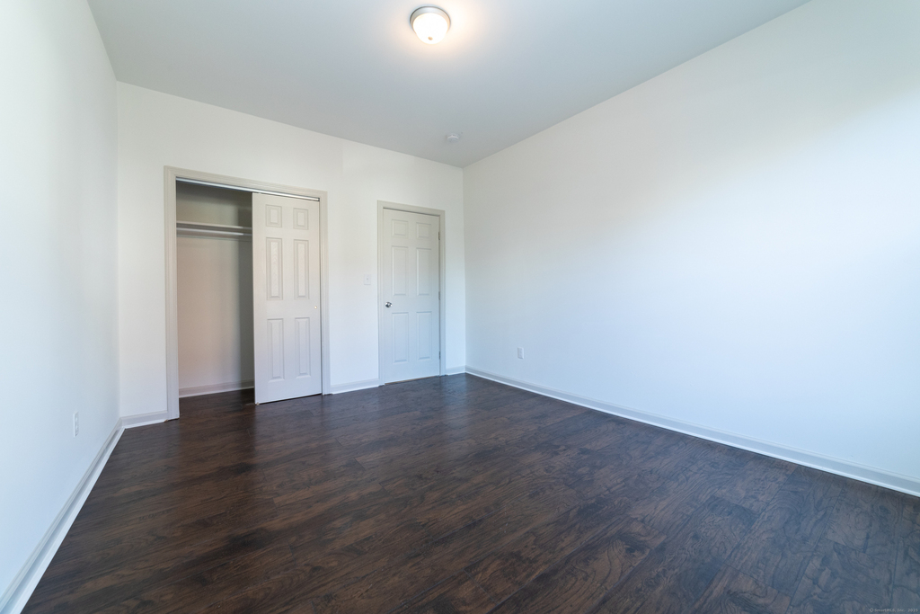 84 Sheffield Avenue - Photo 14