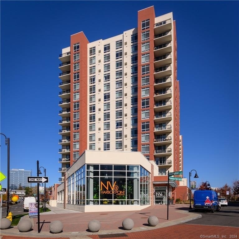 100 Commons Park - Photo 2