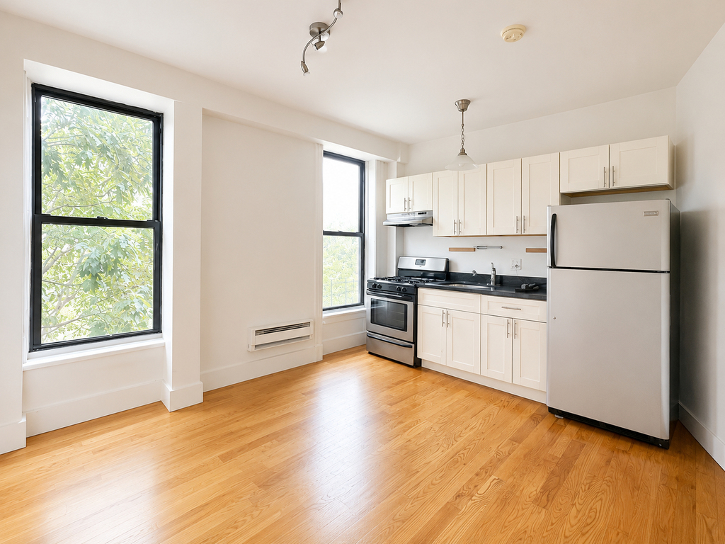 756 Marcy Avenue - Photo 2