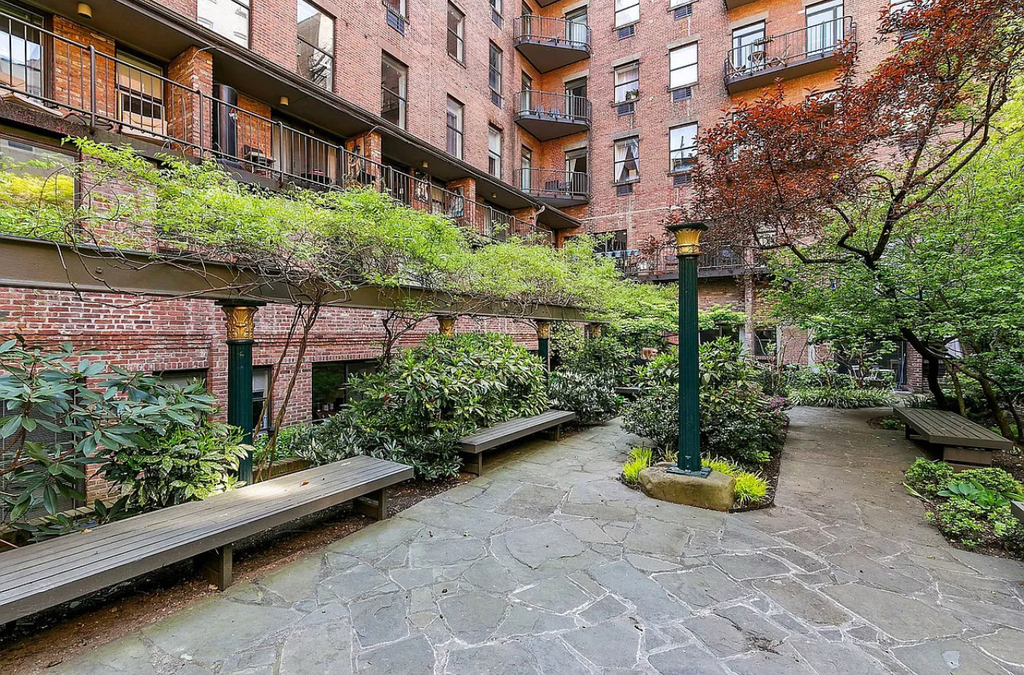 201 East 12th Street - Photo 11