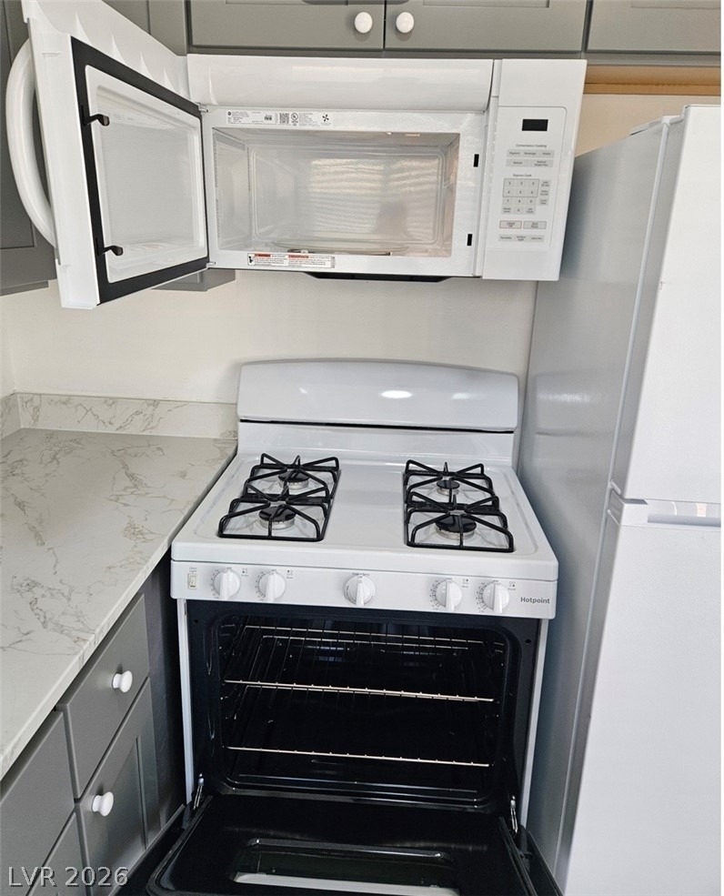 820 A Avenue - Photo 2
