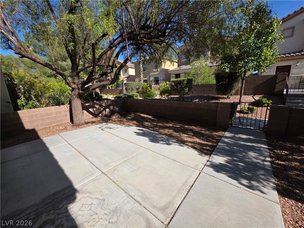 10021 Via Toro Avenue - Photo 13