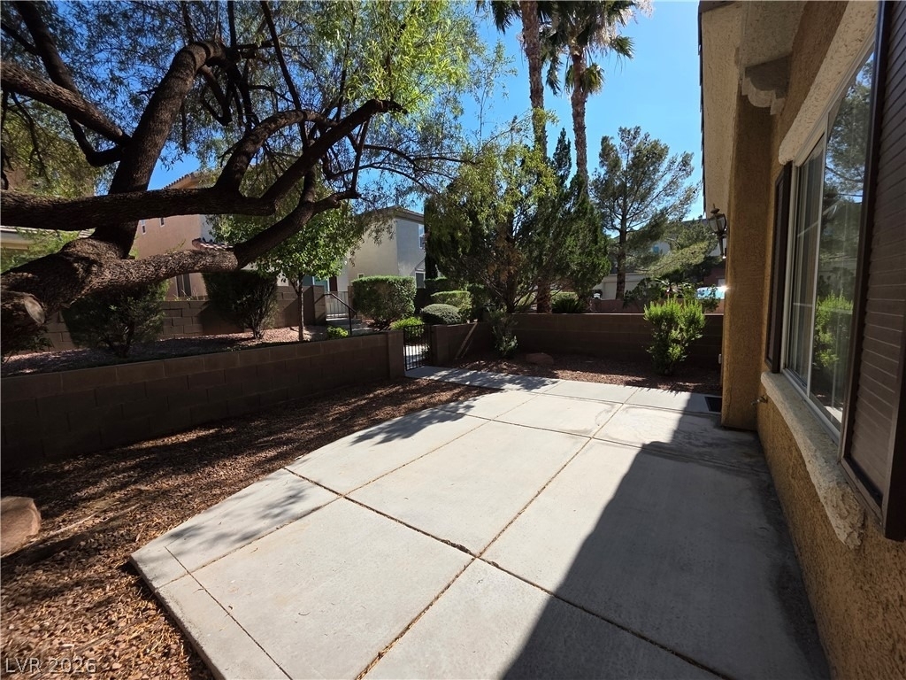 10021 Via Toro Avenue - Photo 17