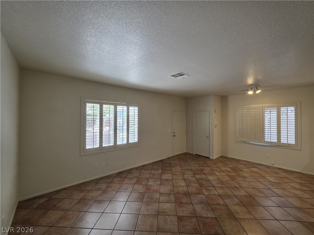 10021 Via Toro Avenue - Photo 22