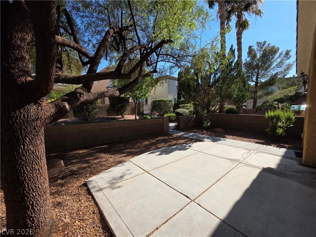 10021 Via Toro Avenue - Photo 16