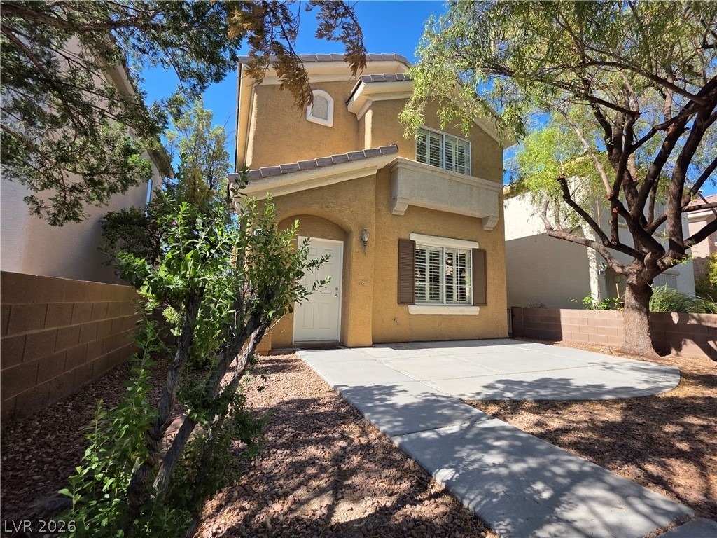 10021 Via Toro Avenue - Photo 0