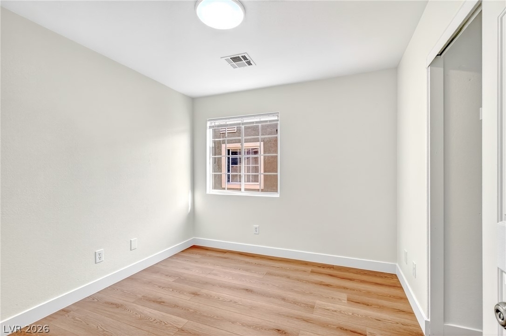 3037 Aloha Avenue - Photo 18