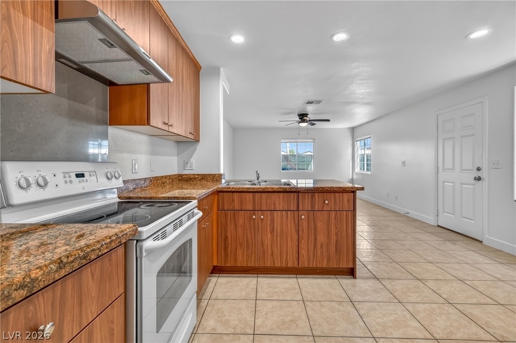 3037 Aloha Avenue - Photo 4