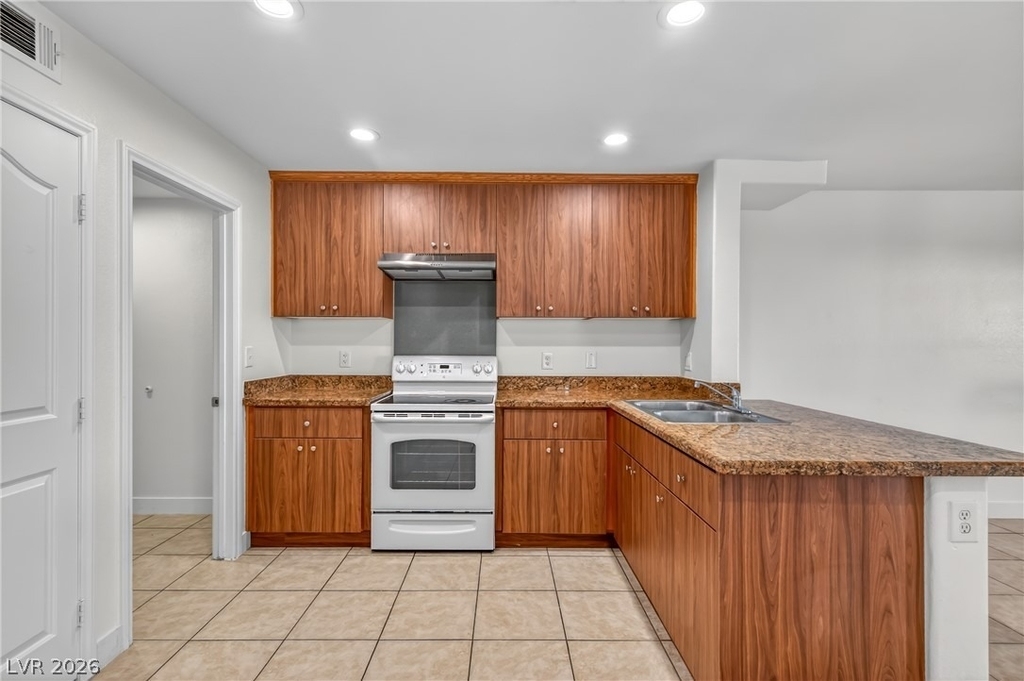 3037 Aloha Avenue - Photo 3
