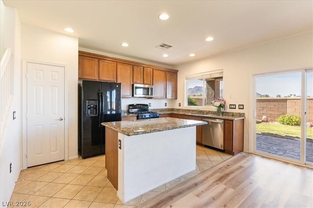 11204 Robin Park Avenue - Photo 3