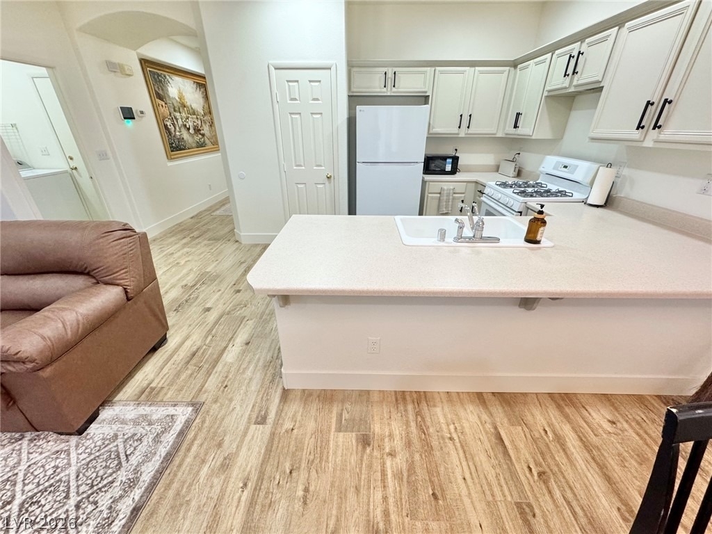 8852 Winter Sky Avenue - Photo 4